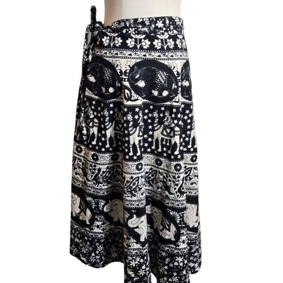 Black and White Indian Patterned Wrap Maxi Skirt - Picture 4 of 6